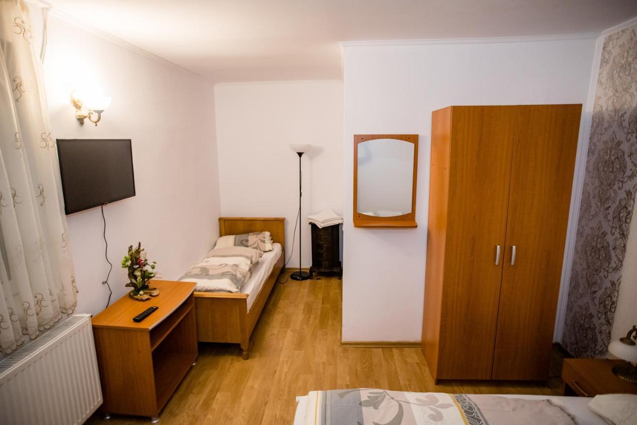 Hotel Marion Poiana Dumbraveni  Luaran gambar